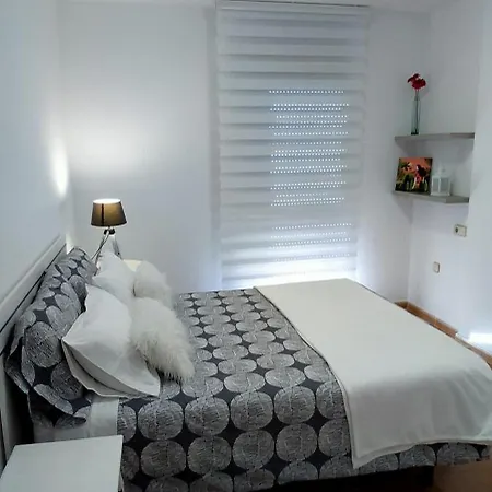 La Marina 3 Apartment *